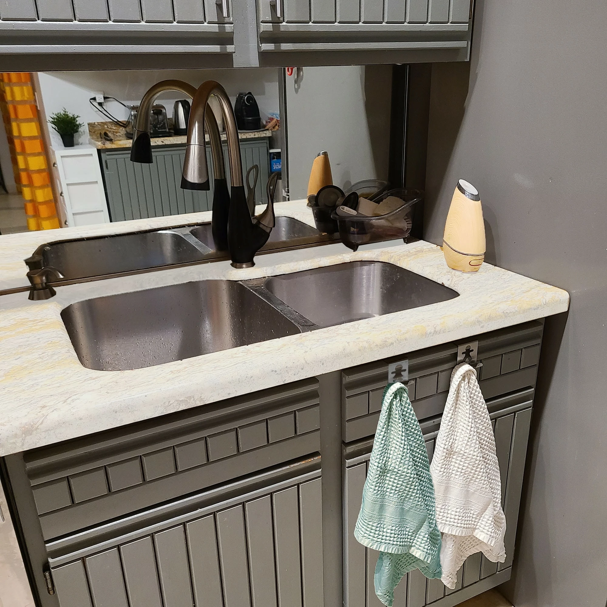 Discount π― Evideco Double Hooks Over The Cabinet Door Set Of 2 - 2"H X 2"W X 1 3/4"D White π© Woman Man β 9 Discount π― Evideco Double Hooks Over The Cabinet Door Set Of 2 - 2"H X 2"W X 1 3/4"D White π© Woman Man β - Image 9